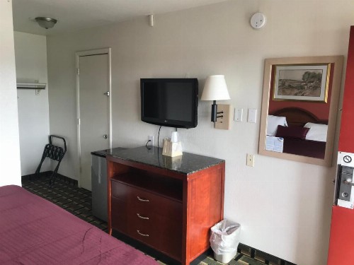 Travel Inn - image 9