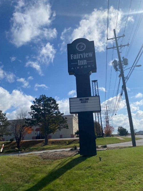 Fairview Inn - Greensboro Airport - image 20