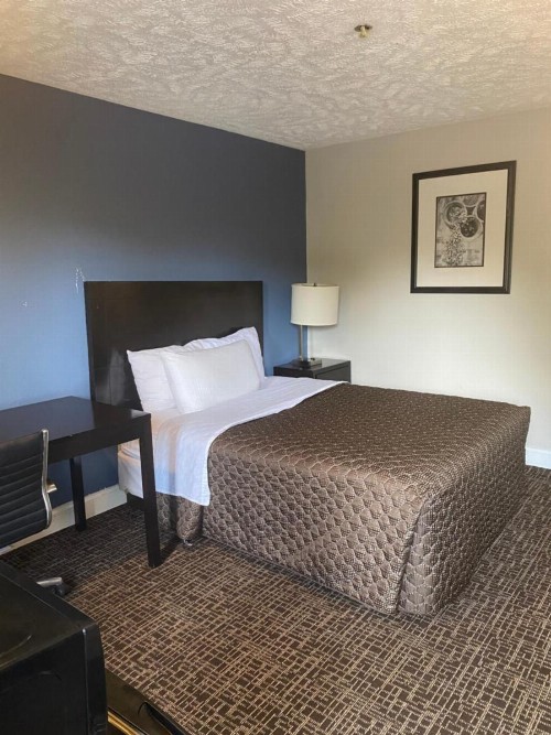 Fairview Inn - Greensboro Airport - image 32