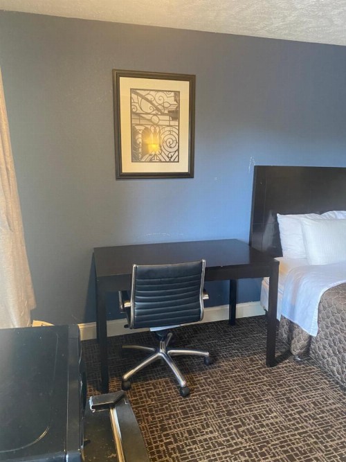 Fairview Inn - Greensboro Airport - image 33