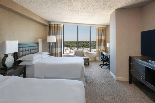 Sheraton Greensboro - image 13