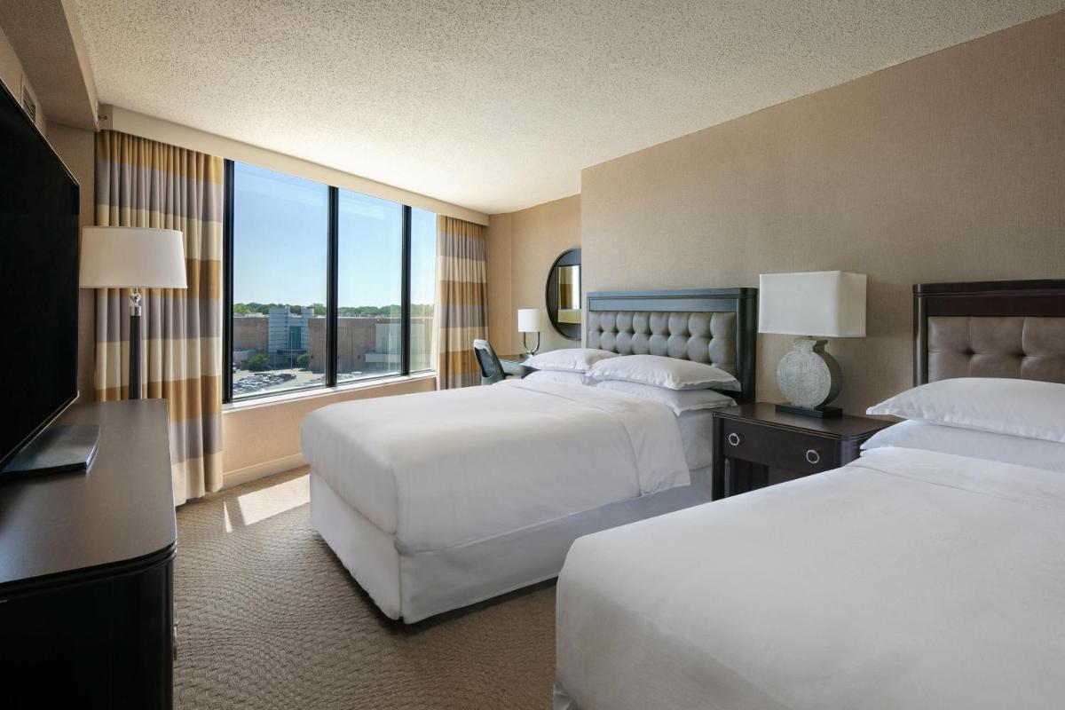 Sheraton Greensboro - image 2