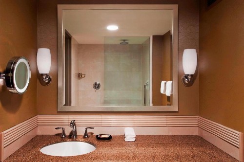 Sheraton Greensboro - image 20