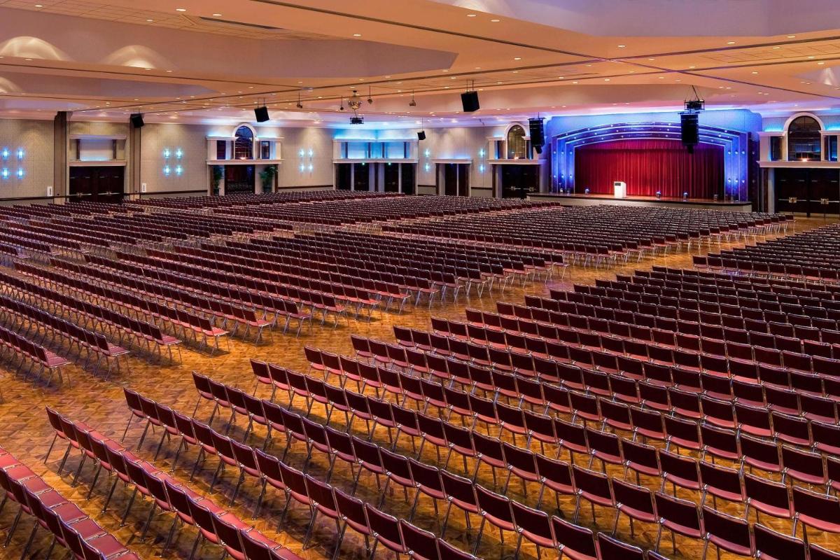 Sheraton Greensboro - image 3