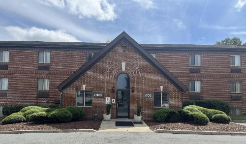Extended Stay America Suites - Greensboro - Wendover Ave - image 12