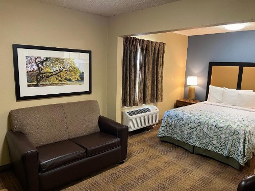 Extended Stay America Suites - Greensboro - Wendover Ave - image 13