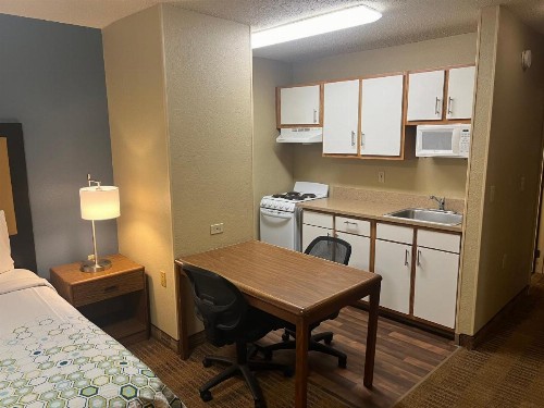 Extended Stay America Suites - Greensboro - Wendover Ave - image 14