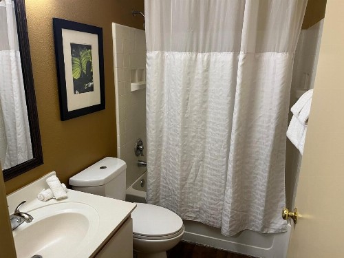 Extended Stay America Suites - Greensboro - Wendover Ave - image 4