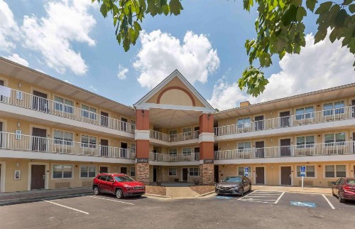 Extended Stay America Suites - Greensboro - Wendover Ave - Big Tree Way