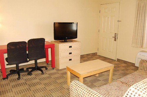 Extended Stay America Suites - Greensboro - Wendover Ave - Big Tree Way - image 31
