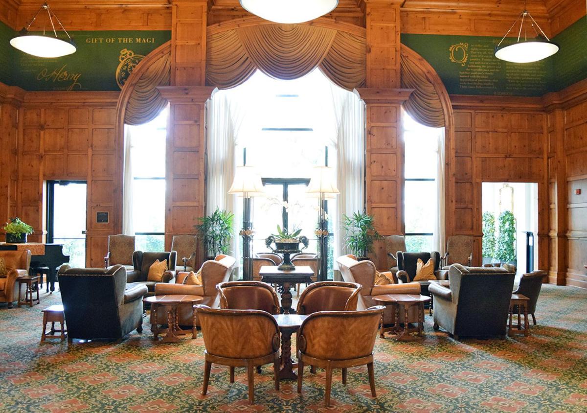 O.Henry Hotel - image 2