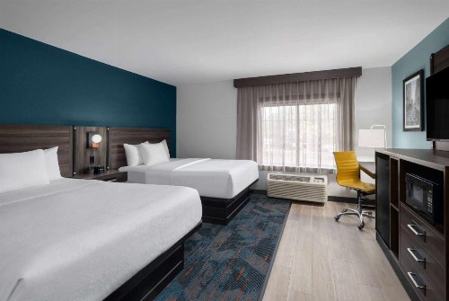 La Quinta by Wyndham Greensboro NC - image 25