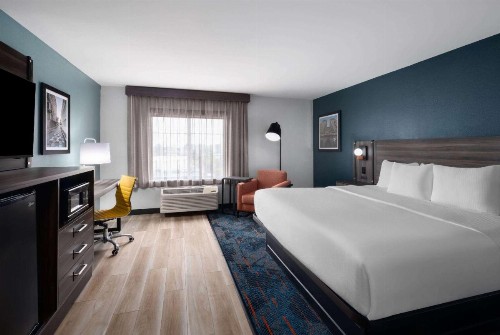 La Quinta by Wyndham Greensboro NC - image 7
