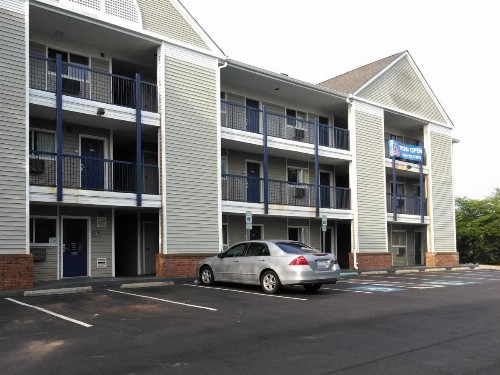 Motel 6-Greensboro NC - I-40 - image 21