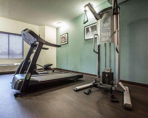 Sleep Inn Airport Greensboro - image 26