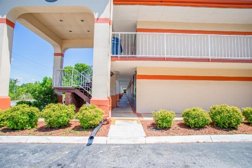 Rodeway Inn & Suites Greensboro Southeast - image 15
