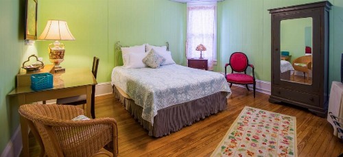 The Dailey Renewal Retreat B & B - image 15