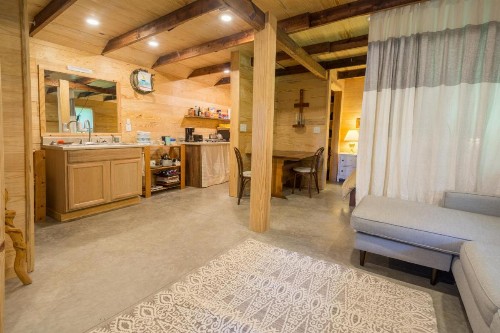 The Dailey Renewal Retreat B & B - image 18
