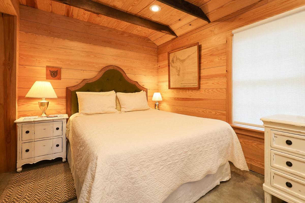 The Dailey Renewal Retreat B & B - image 5