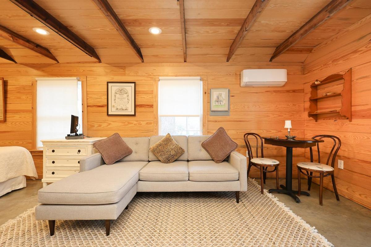 The Dailey Renewal Retreat B & B - image 6