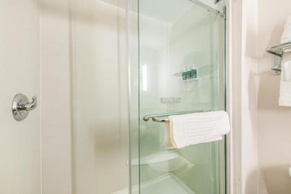 Fairfield by Marriott Inn & Suites Greensboro Coliseum Area - image 13