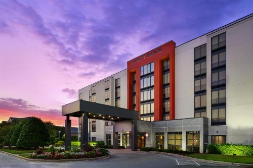 Hyatt Place Greensboro - image 15