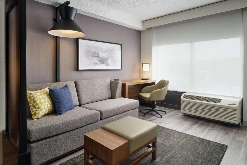 Hyatt Place Greensboro - image 39