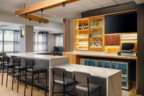 Hyatt Place Greensboro - image 41