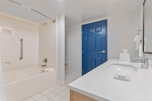 Wingate by Wyndham Greensboro - image 23