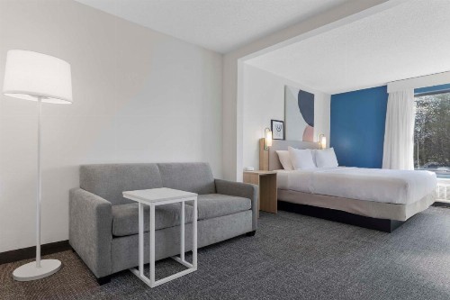 Wingate by Wyndham Greensboro - image 24