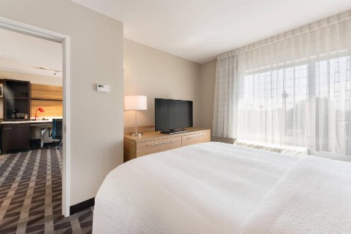 TownePlace Suites by Marriott Greensboro Coliseum Area - image 19