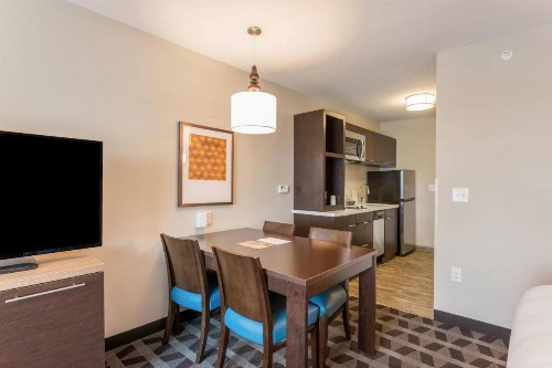 TownePlace Suites by Marriott Greensboro Coliseum Area - image 25