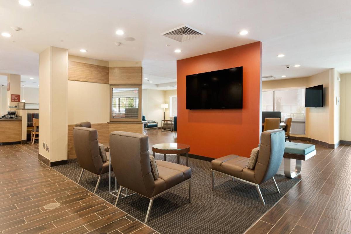 TownePlace Suites by Marriott Greensboro Coliseum Area - image 6