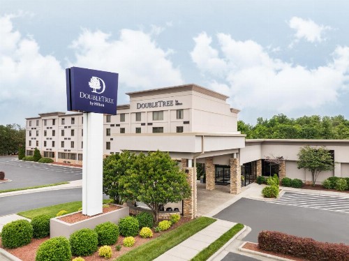 Holiday Inn Greensboro Airport an IHG Hotel - image 28