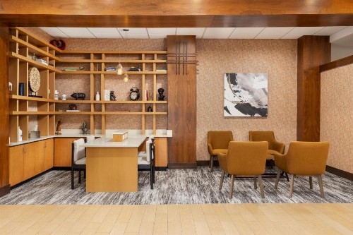 Holiday Inn Greensboro Airport an IHG Hotel - image 36