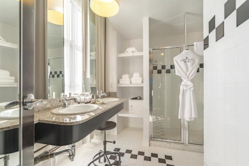 Proximity Hotel - image 15