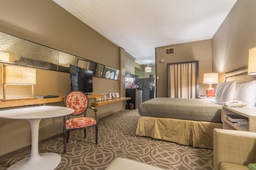 Proximity Hotel - image 27
