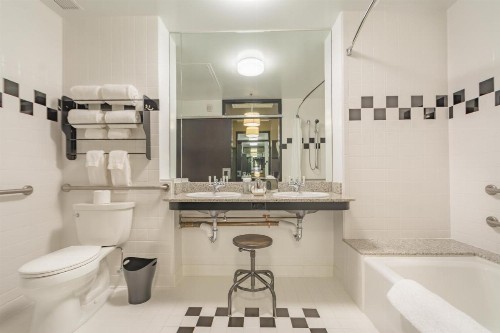 Proximity Hotel - image 8