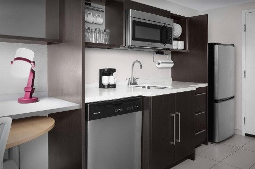 Home2 Suites by Hilton Greensboro Airport - image 30