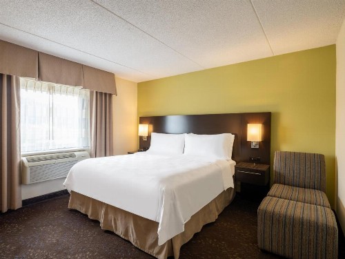 Holiday Inn Greensboro Coliseum an IHG Hotel - image 25
