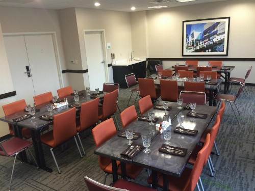 Holiday Inn Greensboro Coliseum an IHG Hotel - image 31