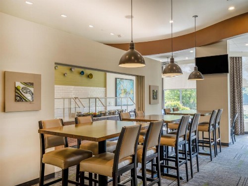 Holiday Inn Greensboro Coliseum an IHG Hotel - image 34