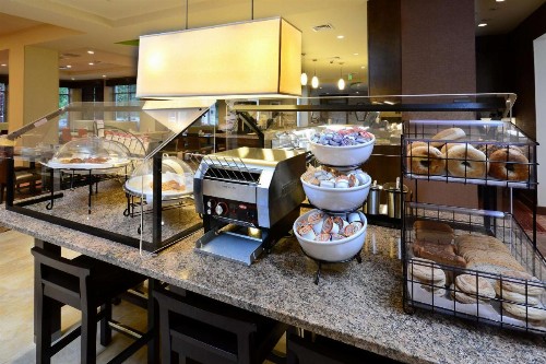 Hilton Garden Inn Greensboro Airport - image 13
