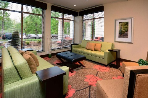 Hilton Garden Inn Greensboro Airport - image 37