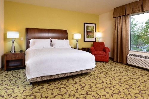 Hilton Garden Inn Greensboro Airport - image 6