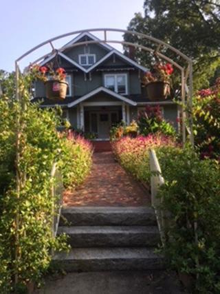 Greenwood Bed & Breakfast - image 2