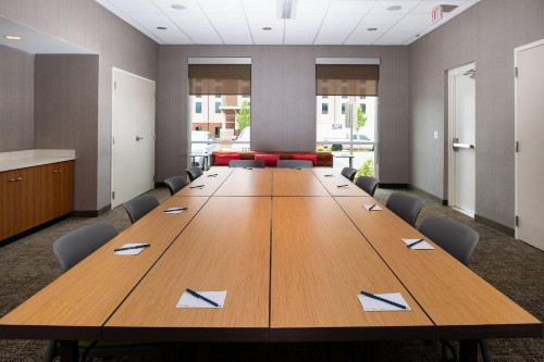 SpringHill Suites by Marriott Greensboro Airport - image 14