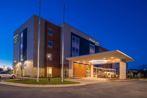 SpringHill Suites by Marriott Greensboro Airport - image 17