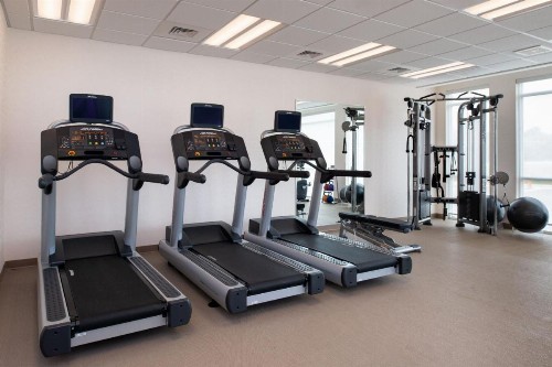 SpringHill Suites by Marriott Greensboro Airport - image 9