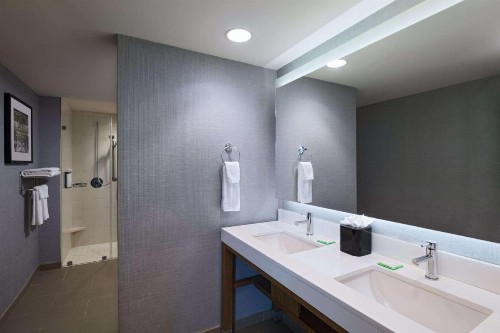 Hyatt Place Greensboro Downtown - image 11